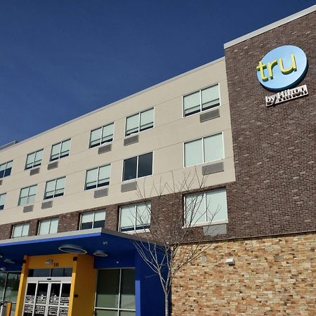 Tru By Hilton Lawrence Hotel Екстериор снимка